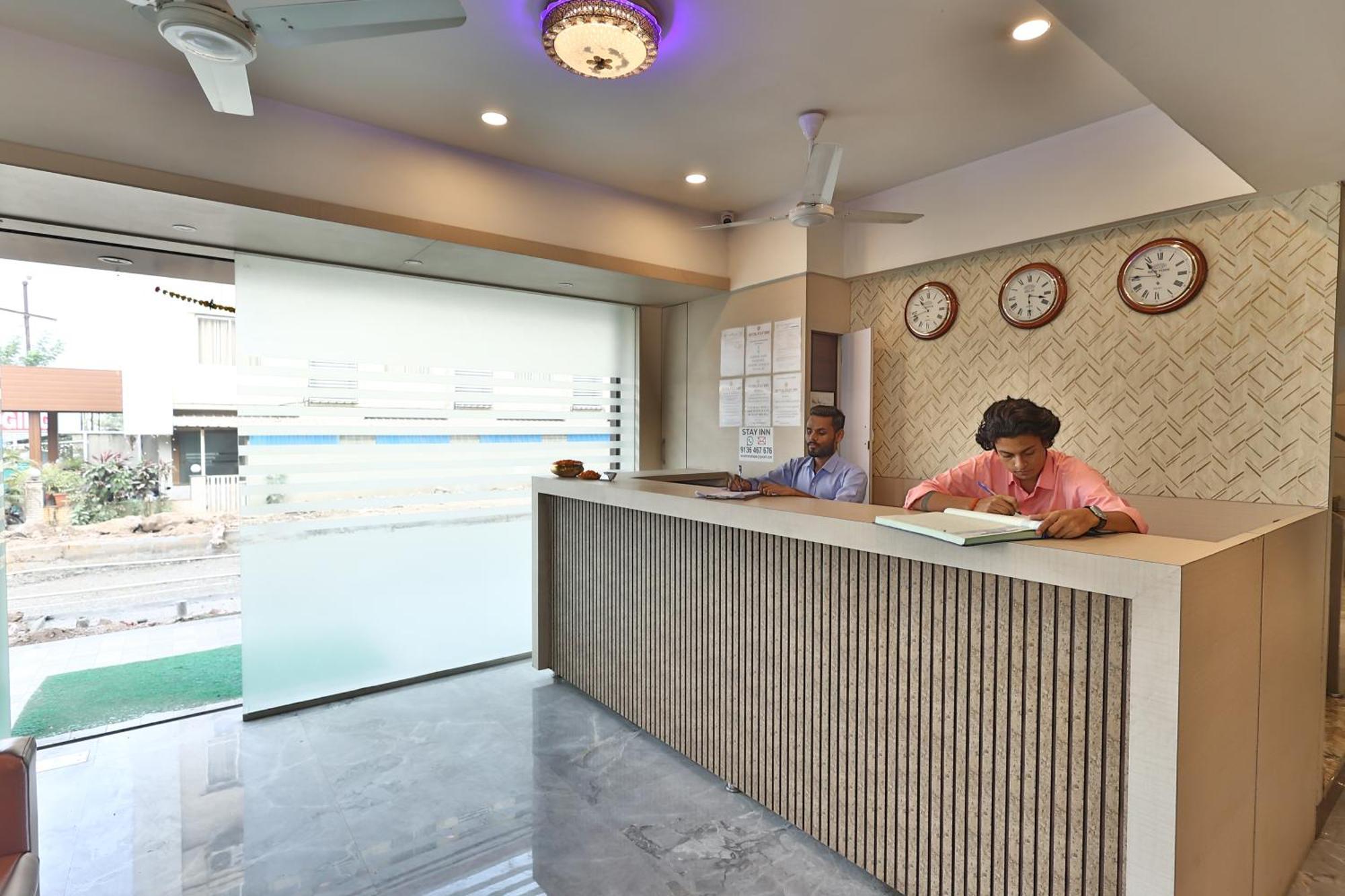 Hotel Stay Inn 나비뭄바이 외부 사진